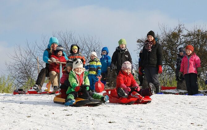 Waldkindergarten Berglen Schlittenfahren_8