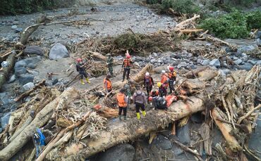 Überschwemmungen in Indonesien