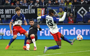 Fußball Hamburger SV vs. VfB Stuttgart - 1