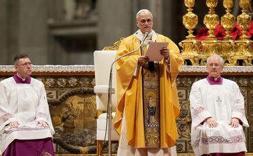 Erste Weihnachtsmette mit Papst Leo XIV.