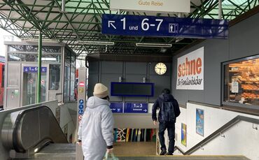 Die defekte Anzeigetafel am Bahnhof in Waiblingen (Stand: 20.01.2025).