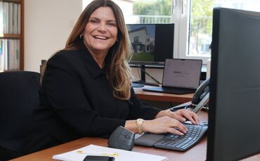 Isabell Schmid leitet die Firma "Home & Living Immobilien" in Schorndorf.