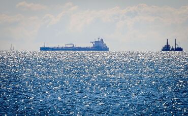 Tanker «Eventin» vor Insel Rügen