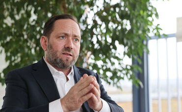 Er war Winfried Kretschmanns rechte Hand, nun vertritt er den Wahlkreis Schorndorf im neuen Landtag: Florian Haßler, Die Grünen.