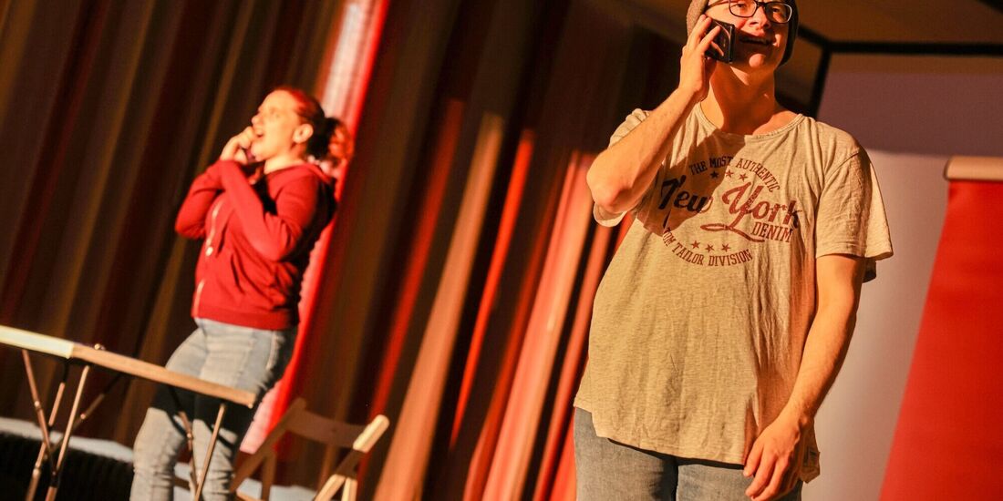 Eine interaktive Aufführung des Theater Q-Rage ist ein Teil der Präventionsarbeit am Schulzentrum