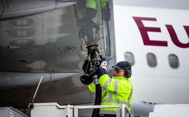 Die Luftverkehrsbranche warnt vor Kerosin-Knappheit. (Symbolfoto)