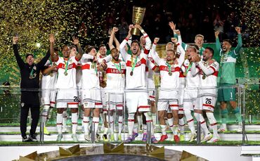 Im vergangenen Jahr reckte VfB-Kapitän Atakan Karazor den DFB-Pokal in den Berliner Nachthimmel – gibt es am 23. Mai die Wiederh
