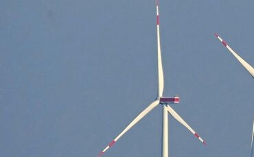 Zwei Windräder könnten perspektivisch auf dem Gewann Oberholz gebaut werden, so können sich Privatleute beteiligen. Archivbild.