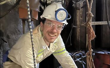 Emil Ruff (44) bei seinem Forschungseinsatz im südafrikanischen Stollen: Für ihn ist es schon die zweite Expedition hier her.