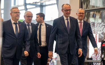 Spitzenverbände der Wirtschaft mit Merz 