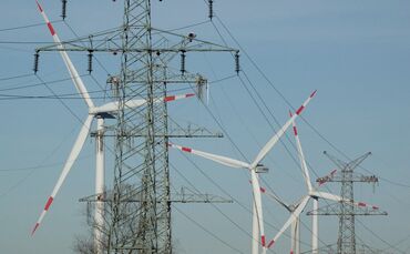 Deutschland erzeugt mehr als die Hälfte seiner Stromproduktion aus erneuerbaren Energien
