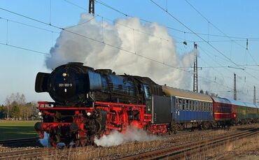 Dampf Lokomotive 01 180