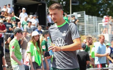 Für Dzenan Pejcinovic gibt der VfB Stuttgart rund 25 Millionen Euro aus – und muss nun Geld reinholen.