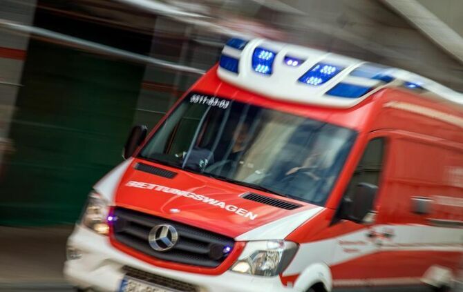 Rettungswagen im Noteinsatz