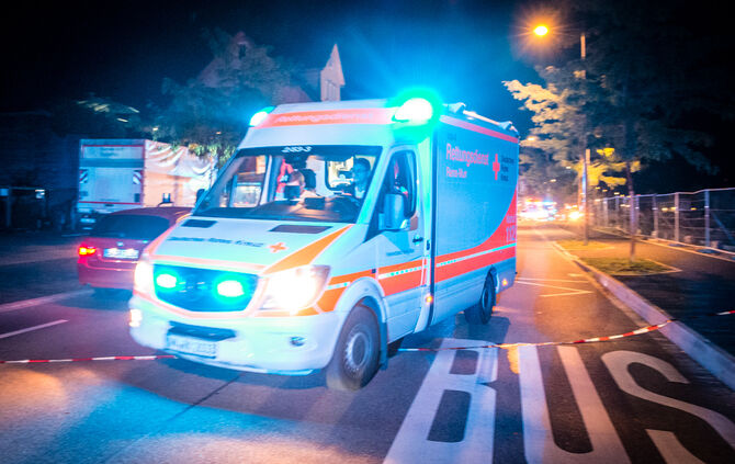 Brand in einem Mehrfamilienhaus - Bild 01_1