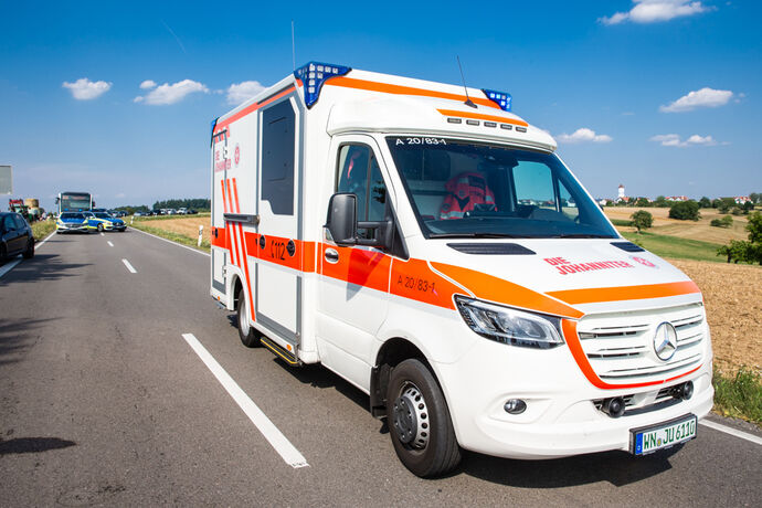 Pkw gegen Radfahrer, L1151, Schorndorf-Schlichten - Lichtenwald, 06.08.2020.