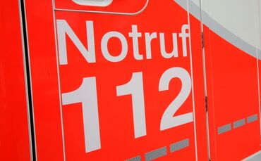 Notruf 112 Rettungswagen DRK Symbol Symbolbild symbolfoto