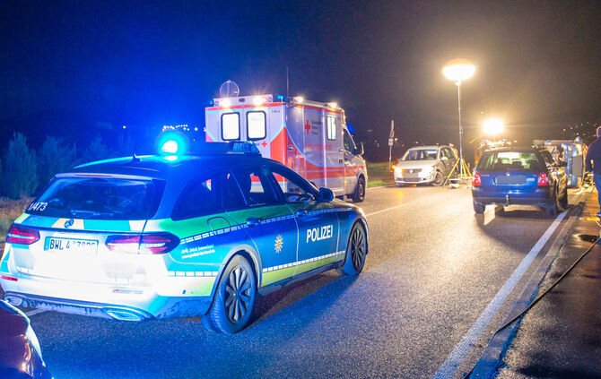 Unfall - Auto liegt auf der Seite - Bild 12_4
