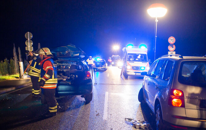 Unfall - Auto liegt auf der Seite - Bild 10_6