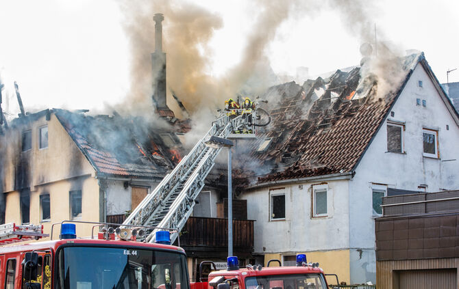 Ehemaliger "Ochsen" in Flammen - ein Todesopfer - Bild 38_10