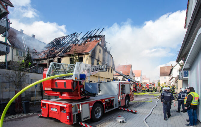 Ehemaliger "Ochsen" in Flammen - ein Todesopfer - Bild 49_15