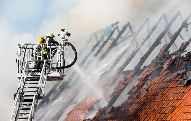 Ehemaliger "Ochsen" in Flammen - ein Todesopfer - Bild 34_25