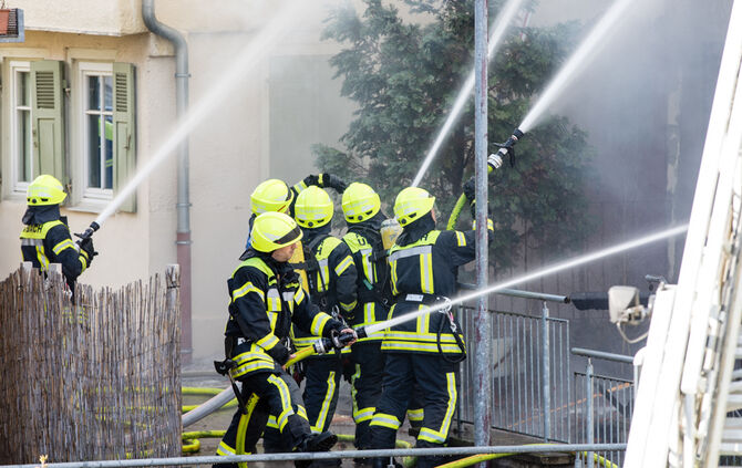 Ehemaliger "Ochsen" in Flammen - ein Todesopfer - Bild 33_26