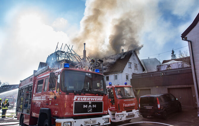 Ehemaliger "Ochsen" in Flammen - ein Todesopfer - Bild 25_32