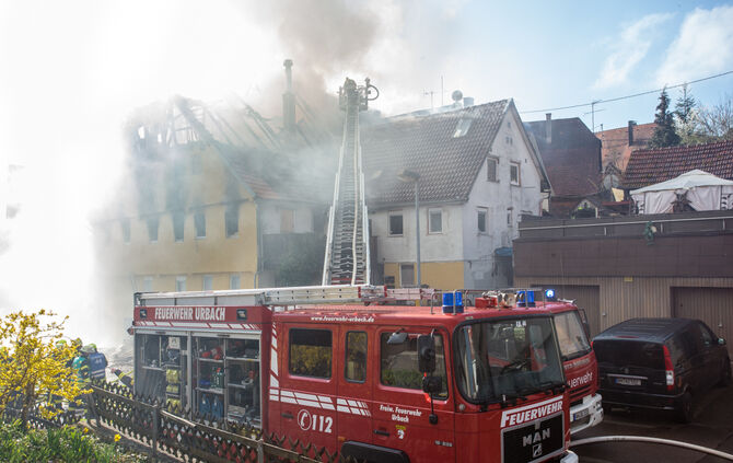 Ehemaliger "Ochsen" in Flammen - ein Todesopfer - Bild 24_33