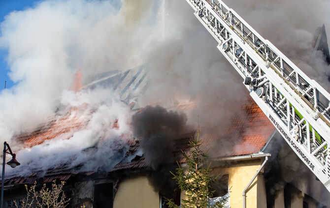 Ehemaliger "Ochsen" in Flammen - ein Todesopfer - Bild 21_36