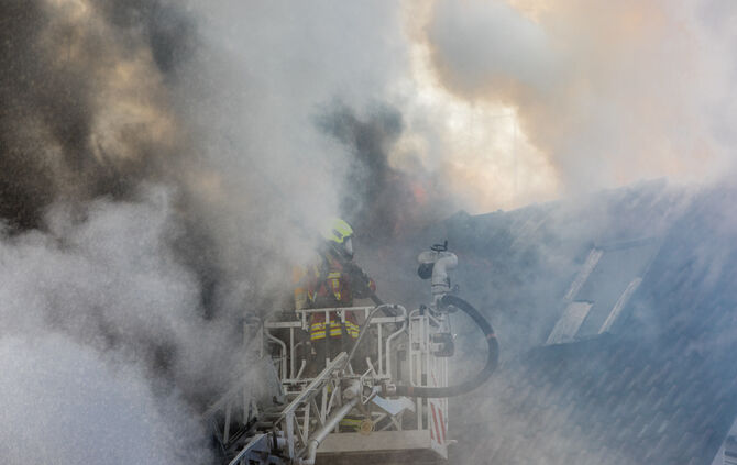 Ehemaliger "Ochsen" in Flammen - ein Todesopfer - Bild 12_45