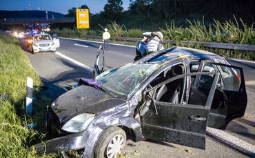 Schwerer Unfall B 14 - Vollsperrung - Bild 01_0