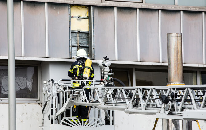 Feuerwehreinsatz bei Firma - Bild 03_15