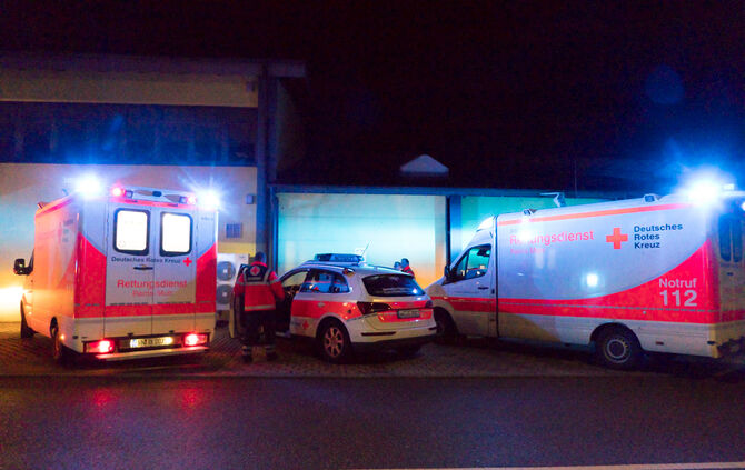 Gasalarm und zwei Verletzte im Wohnheim - Bild 01_0