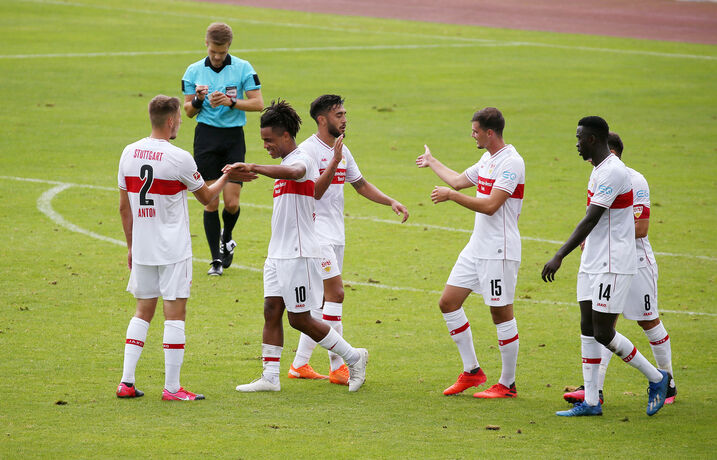Fußball VfB Stuttgart vs. DSC Arminia Bielefeld