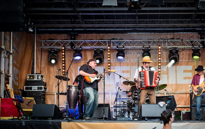 42. Winnender Stadtfest – der City-Treff 2019 - Bild 16_16
