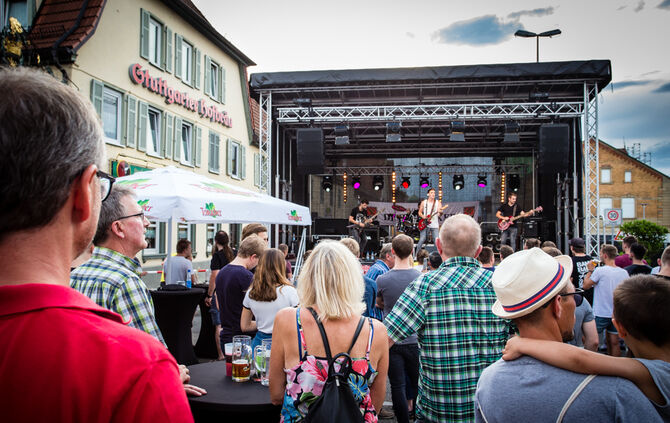 42. Winnender Stadtfest – der City-Treff 2019 - Bild 34_34