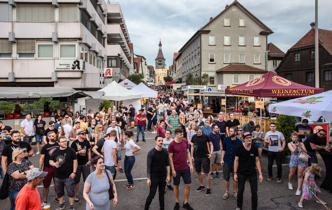 42. Winnender Stadtfest – der City-Treff 2019 - Bild 53_52