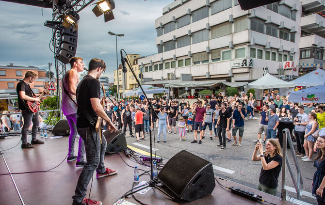 42. Winnender Stadtfest – der City-Treff 2019 - Bild 54_53