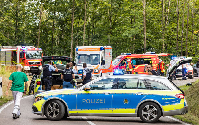 Toedlicher Unfall: Motorrad gegen Pkw, L1080, Welzheim, 02.09.2020.