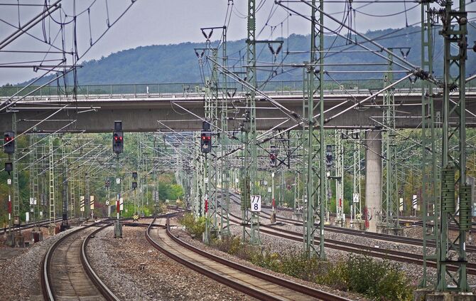 S-Bahn Schienen Bahn_0