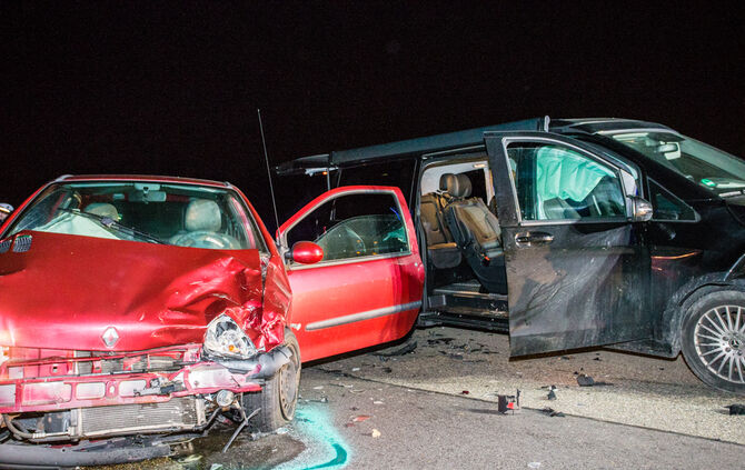 Unfall im Kreisverkehr - Bild 04_2