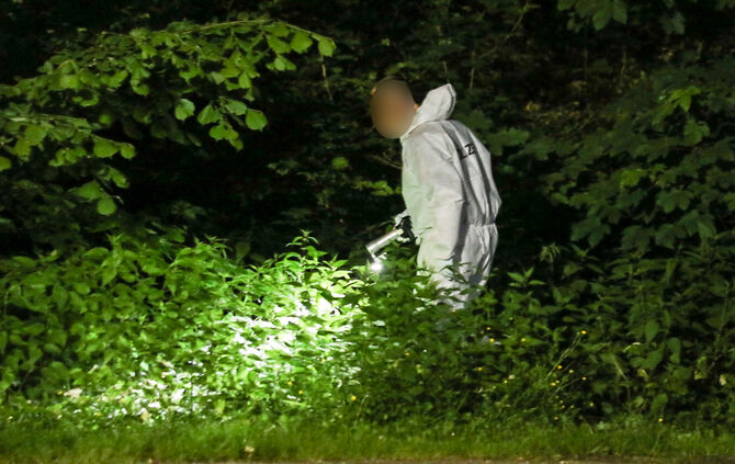 Kripoeinsatz auf Parkplatz bei der Mechatronic Arena - Bild 02_2