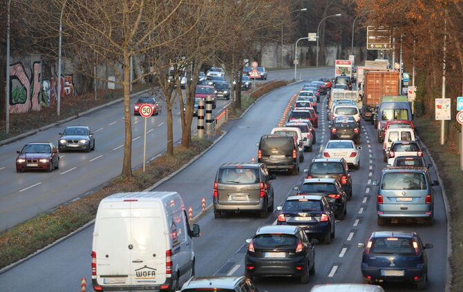 Diesel Fahrverbot Fahrverbote B 14 Neckartor Stuttgart_0