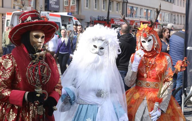 Frühlingserwachen: Verkaufsoffener Sonntag - Bild 03_2