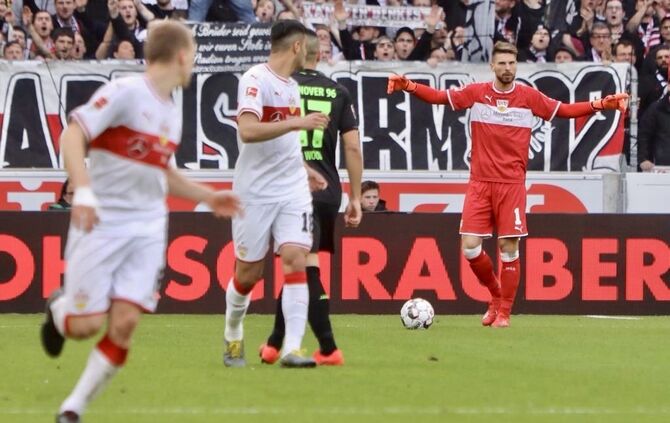 VfB Stuttgart vs. Hannover 96._19
