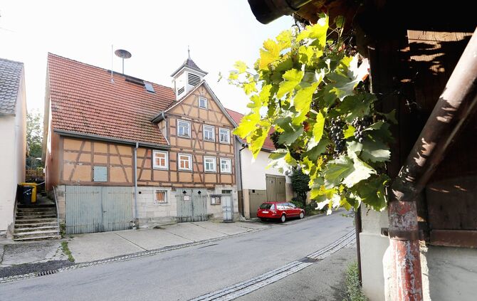 rat- und forsthaus berglen ödernhardt, rettersburg. die gemeinde will zwei ihrer gebäude verkaufen: das alte rathaus ödernhardt,