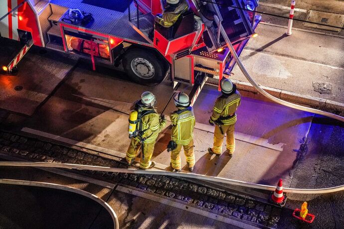 Esslingen: Dachstuhlbrand loest Grosseinsatz aus