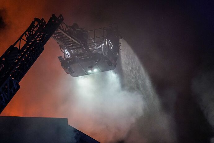 Esslingen: Dachstuhlbrand loest Grosseinsatz aus