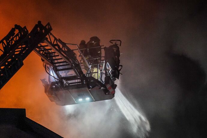 Esslingen: Dachstuhlbrand loest Grosseinsatz aus